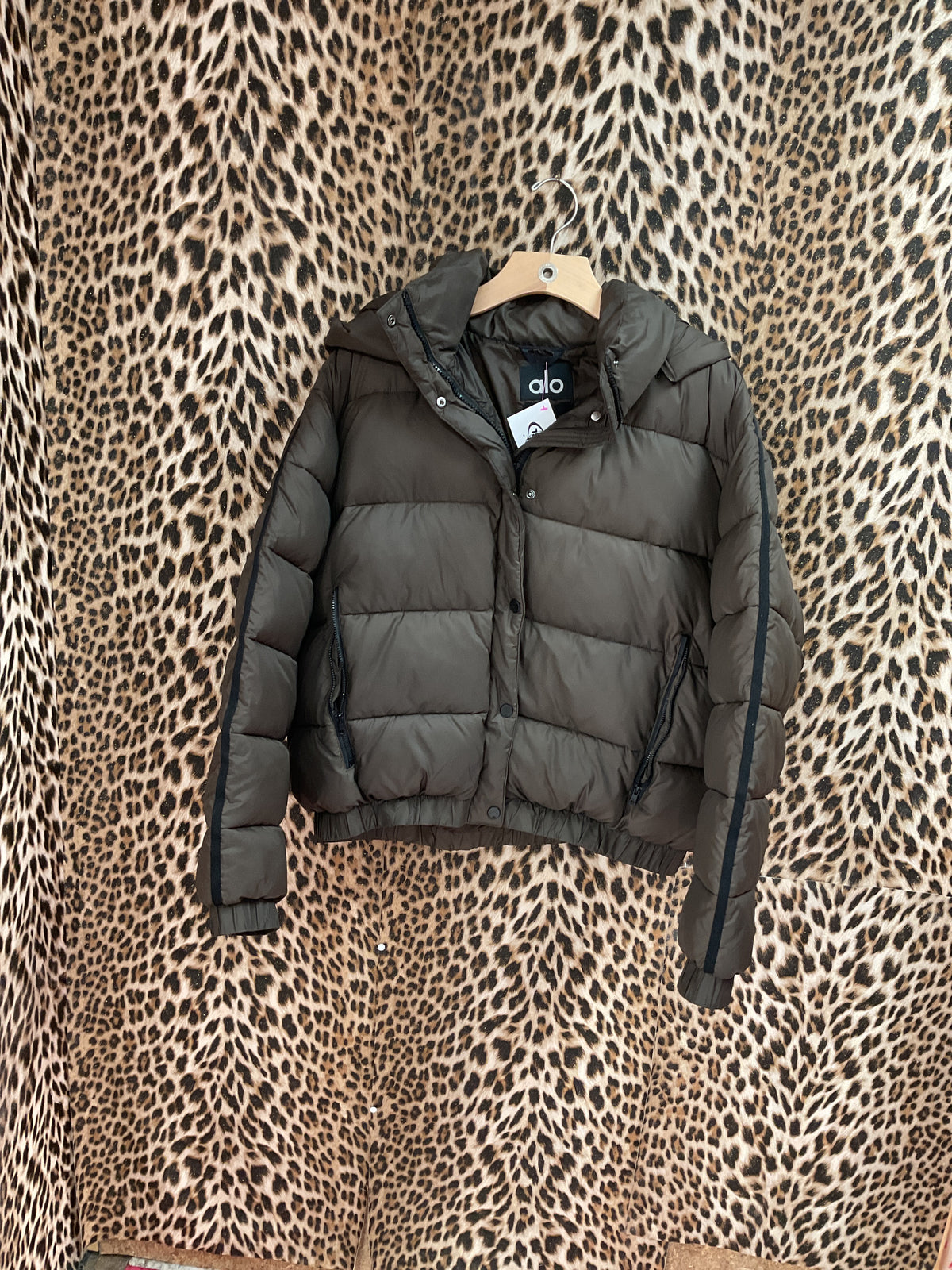 Alo Gold Rush Puffer L