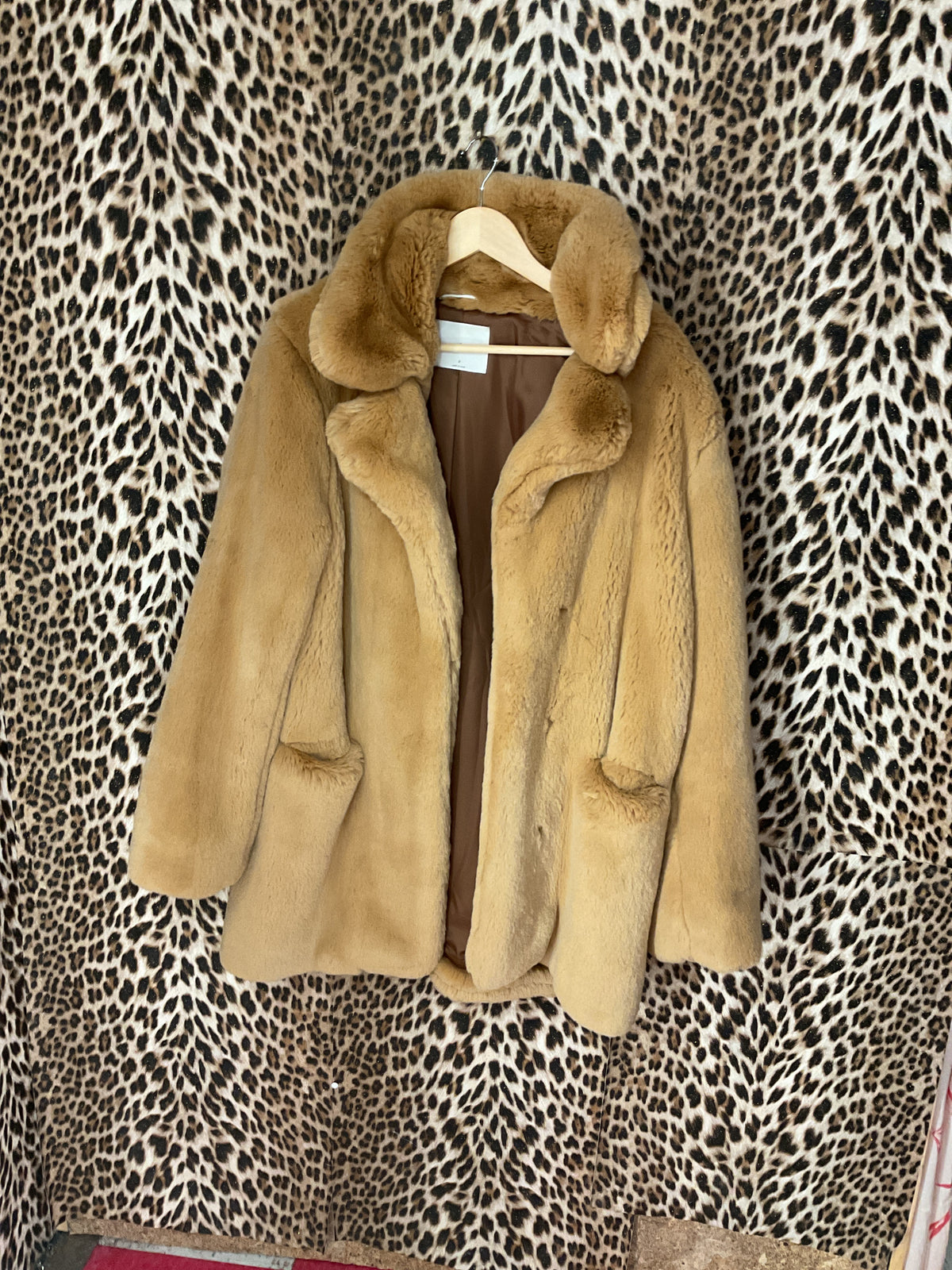 Aritzia Wilfred Faux Fur M