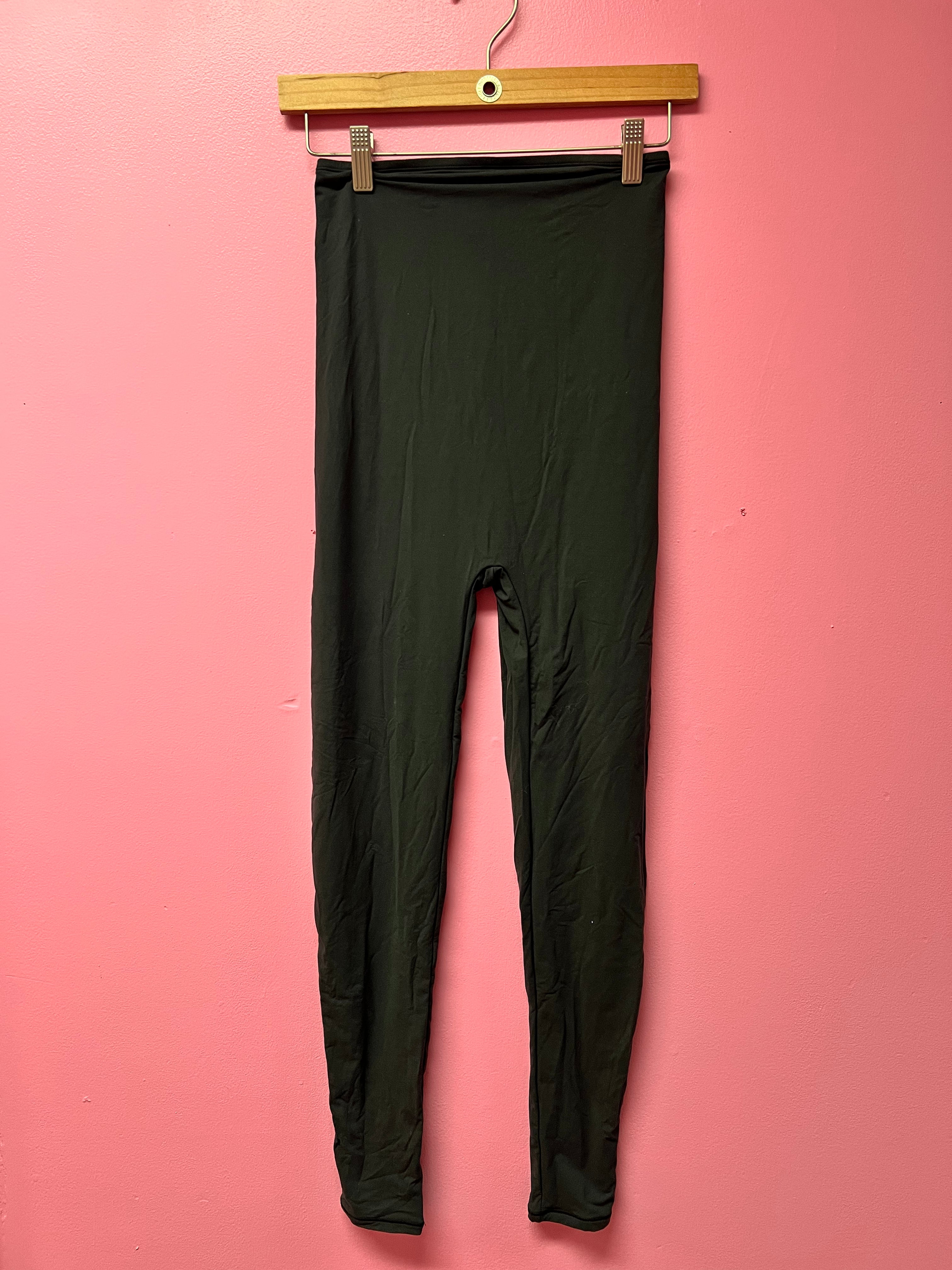 SKIMS Fits Everybody Maternity Leggings