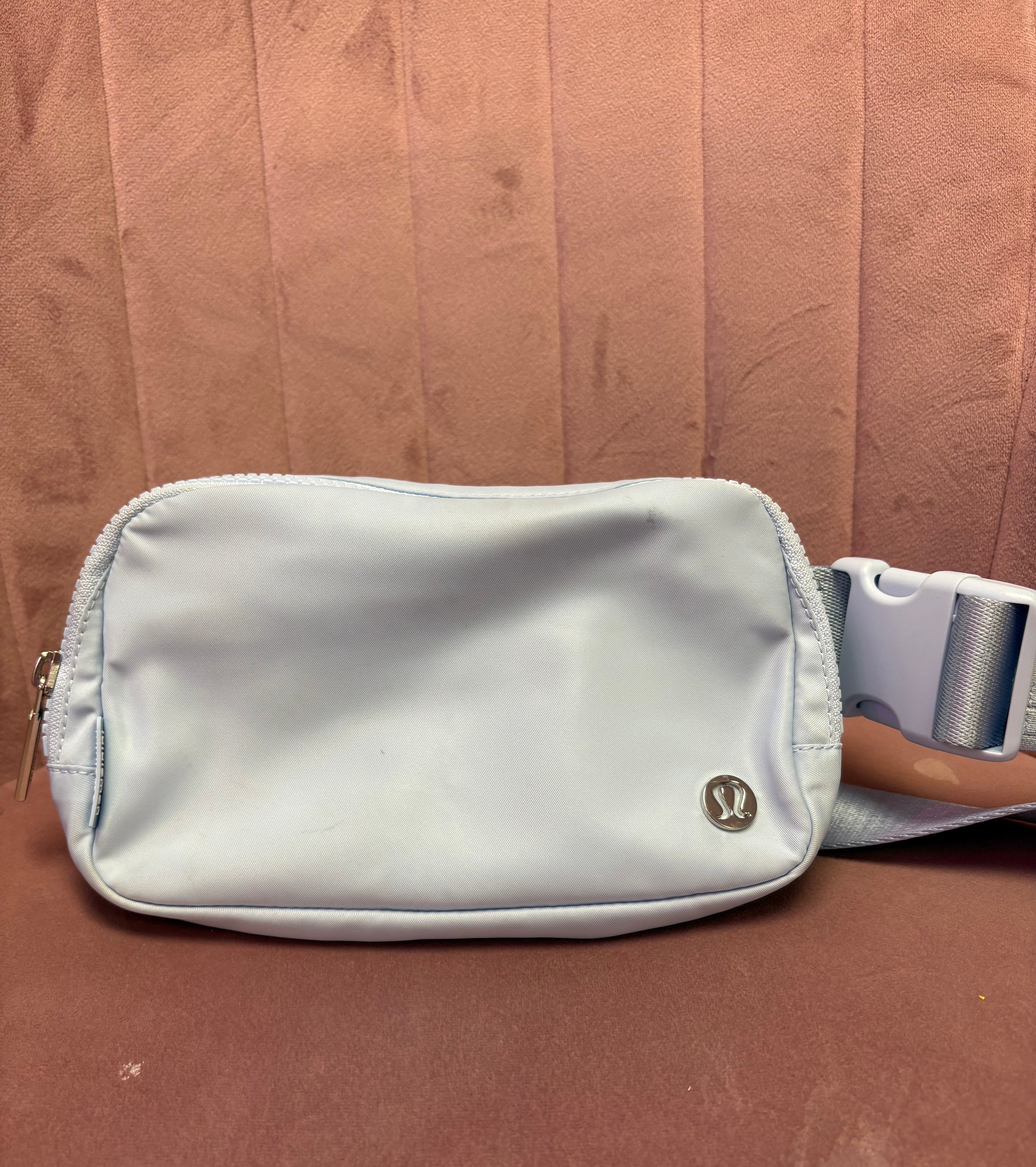 Lululemon belt bag