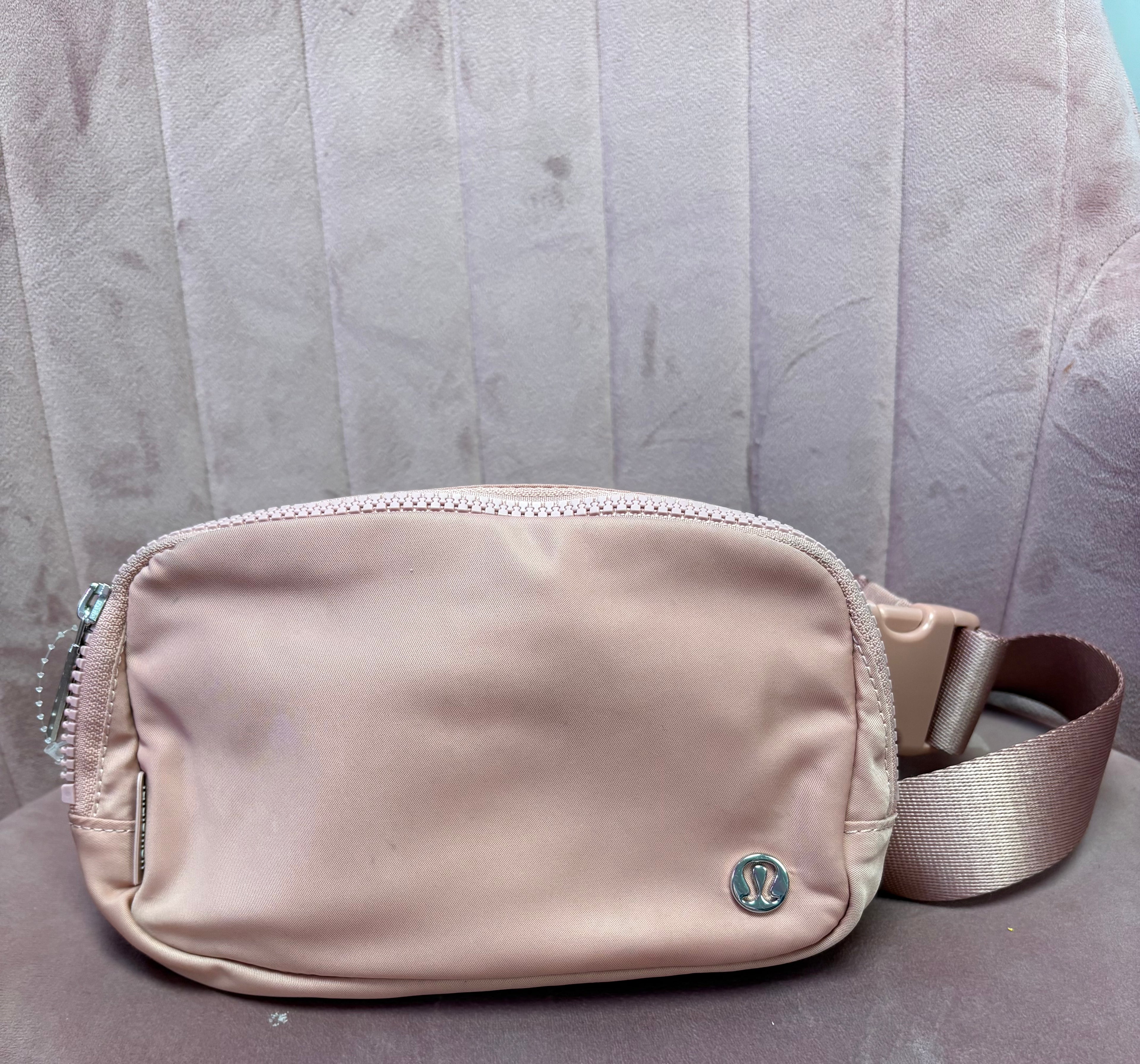 Lululemon belt bag