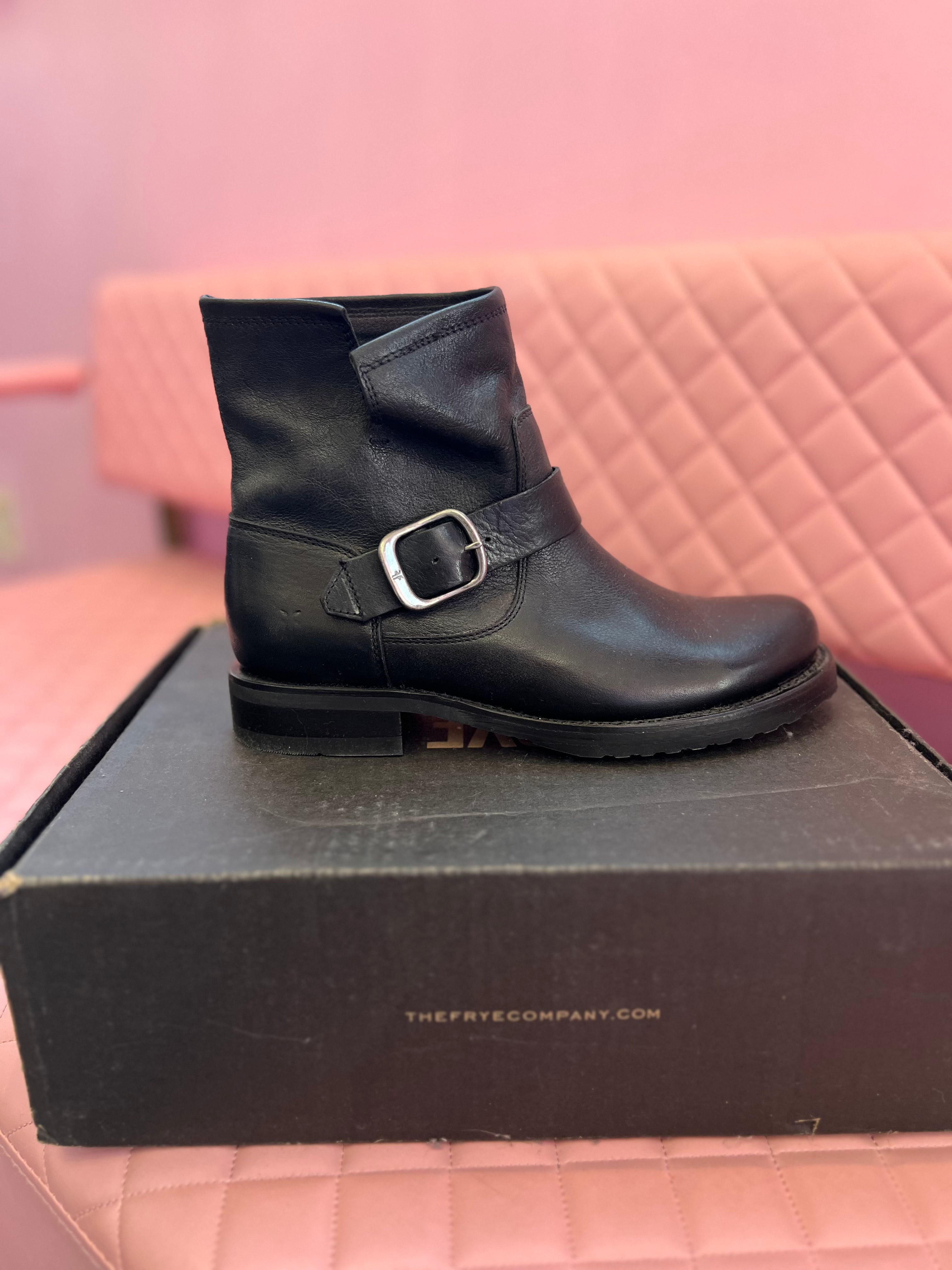 Frye Veronica Bootie