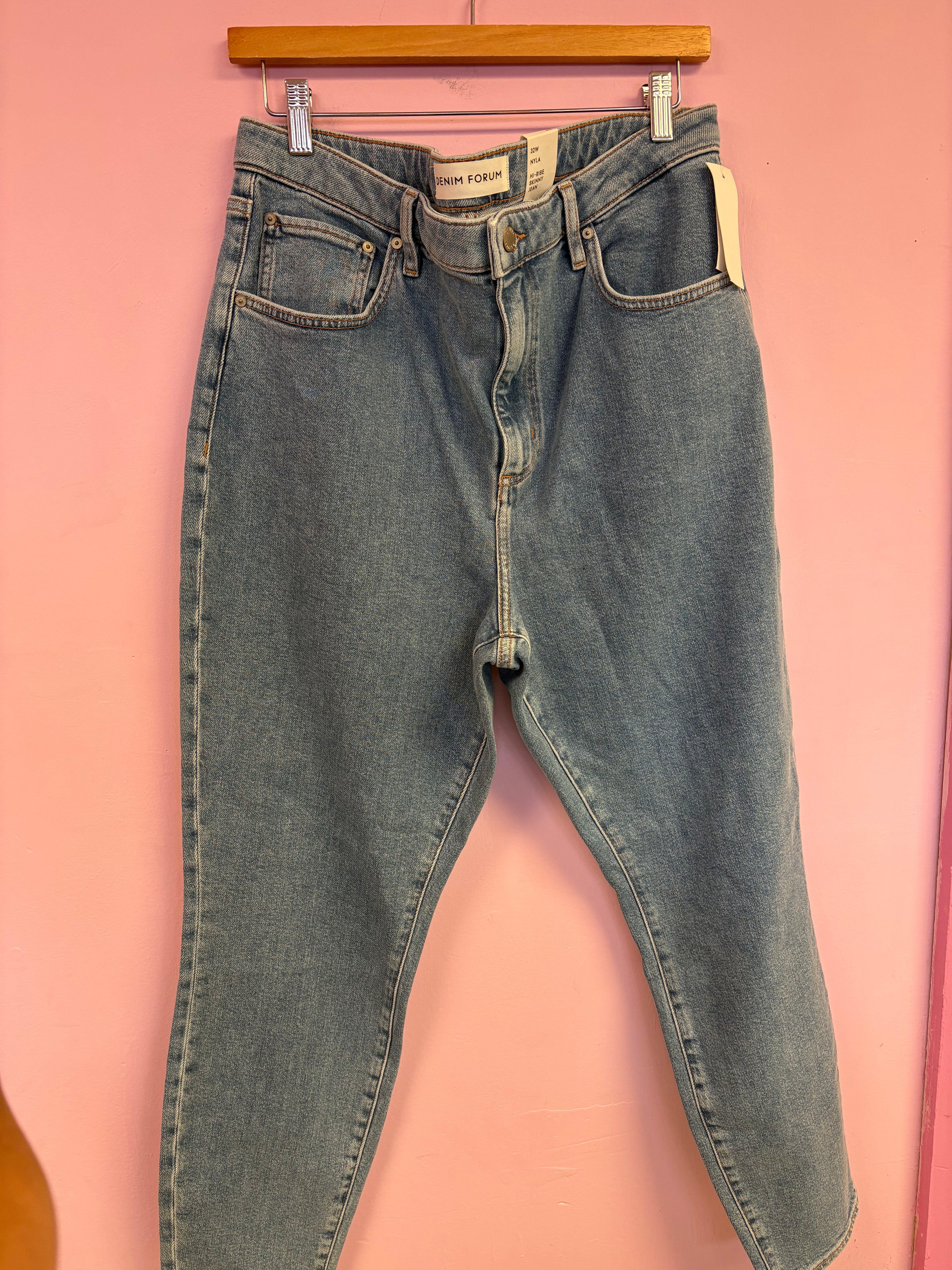 Aritzia hi-rise skinny jeans 14