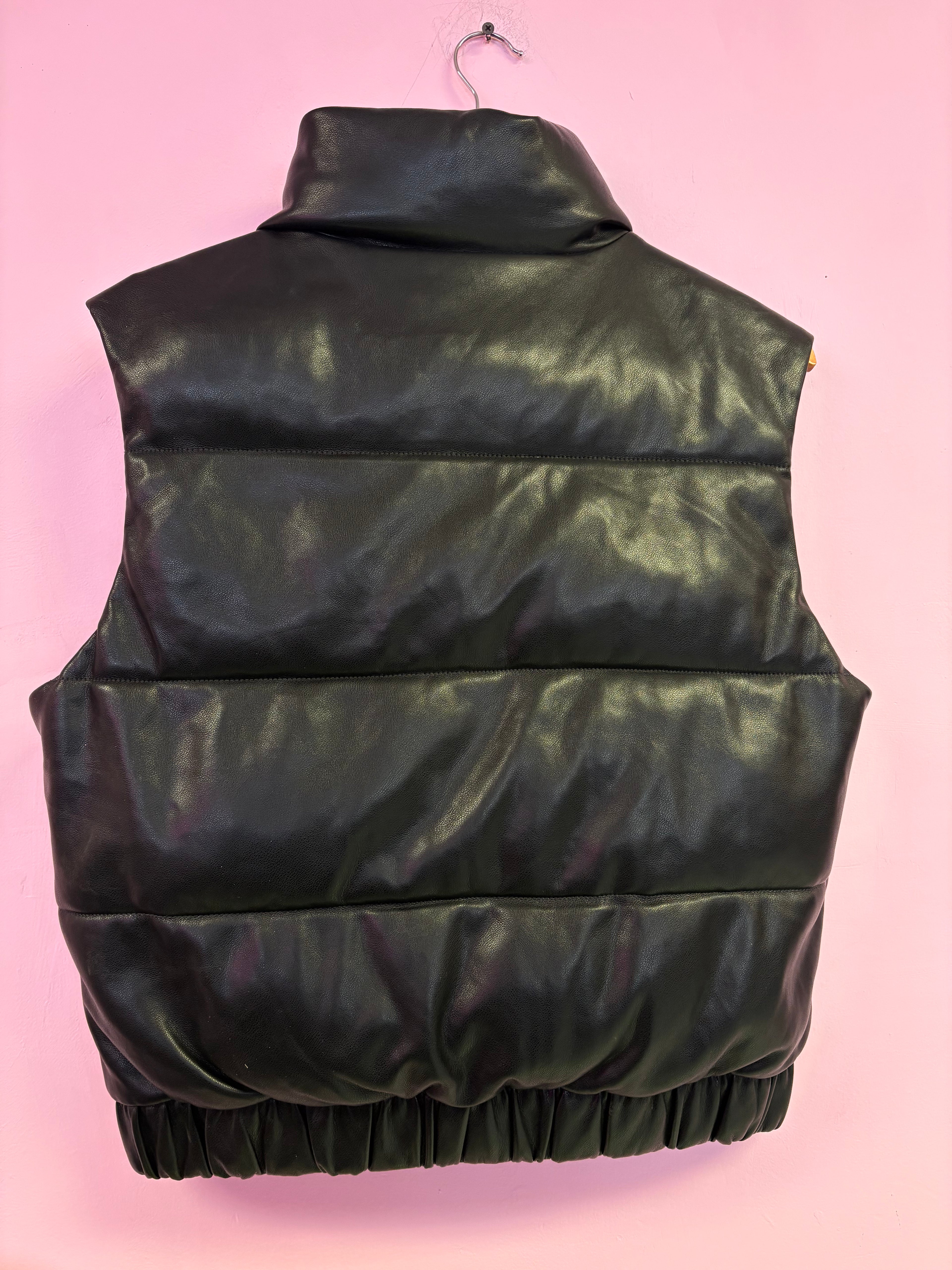 A&F leather puffer vest m