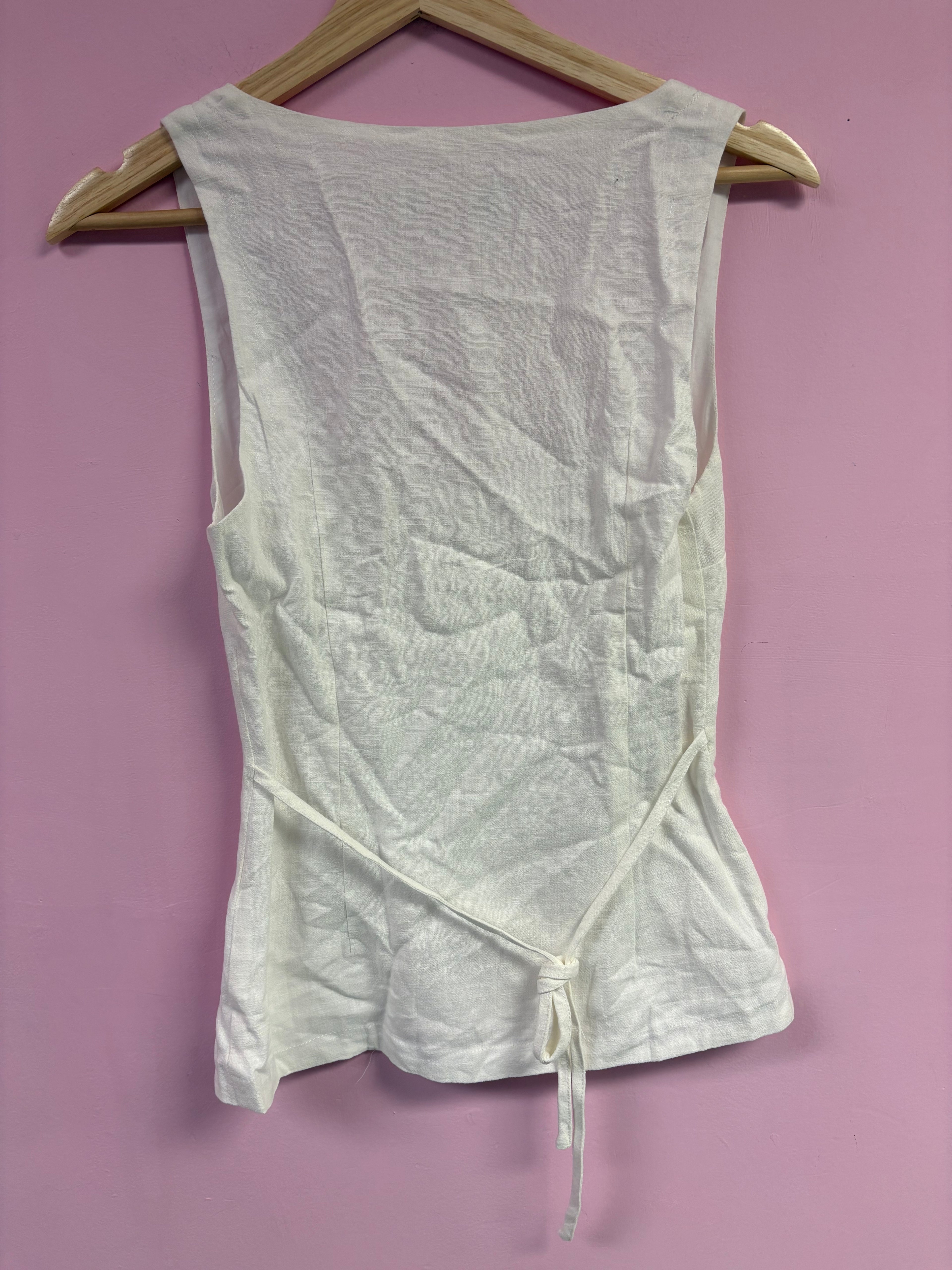 Princess Polly button up tank 2