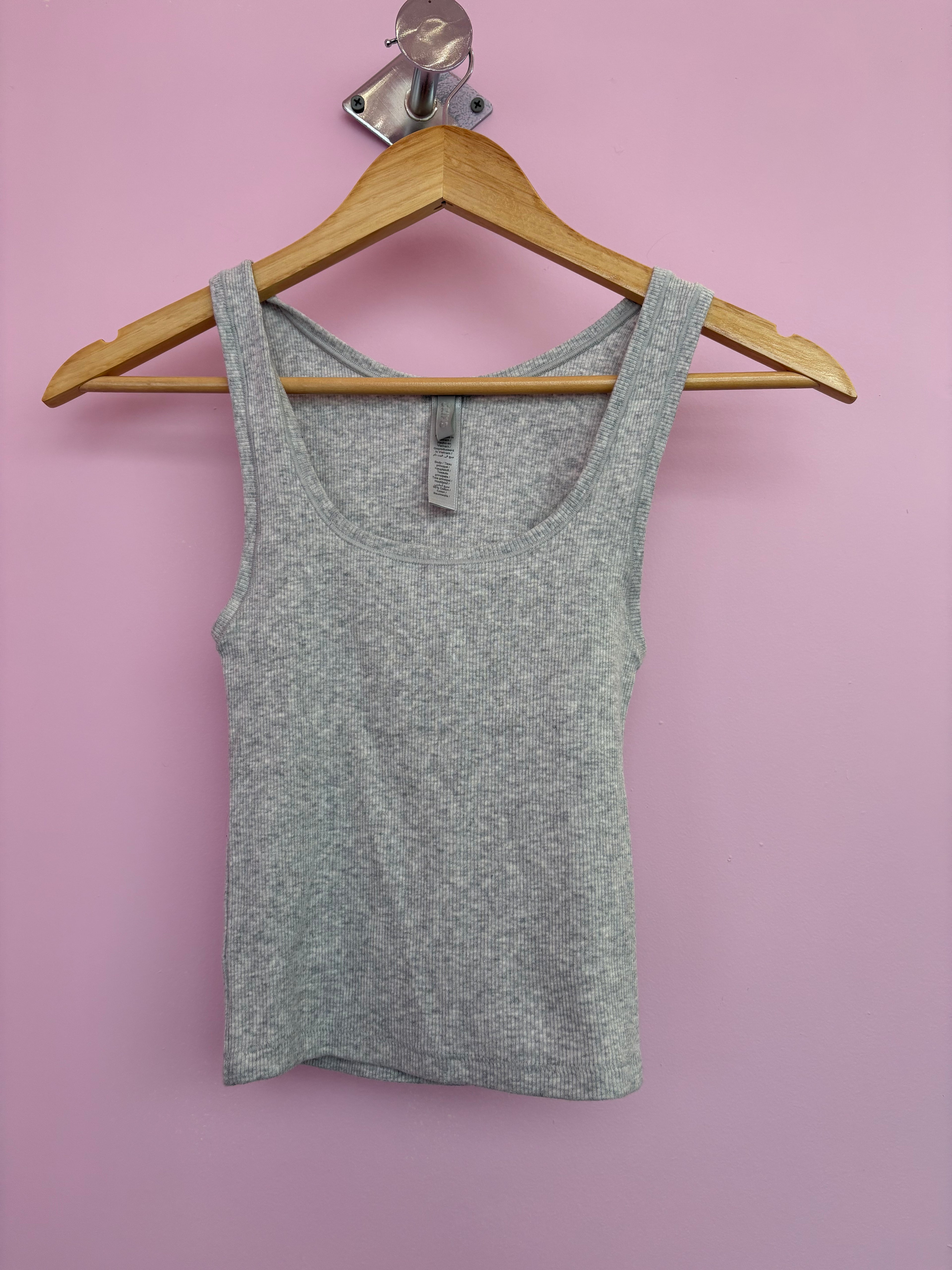 Skims ribbed tank 2