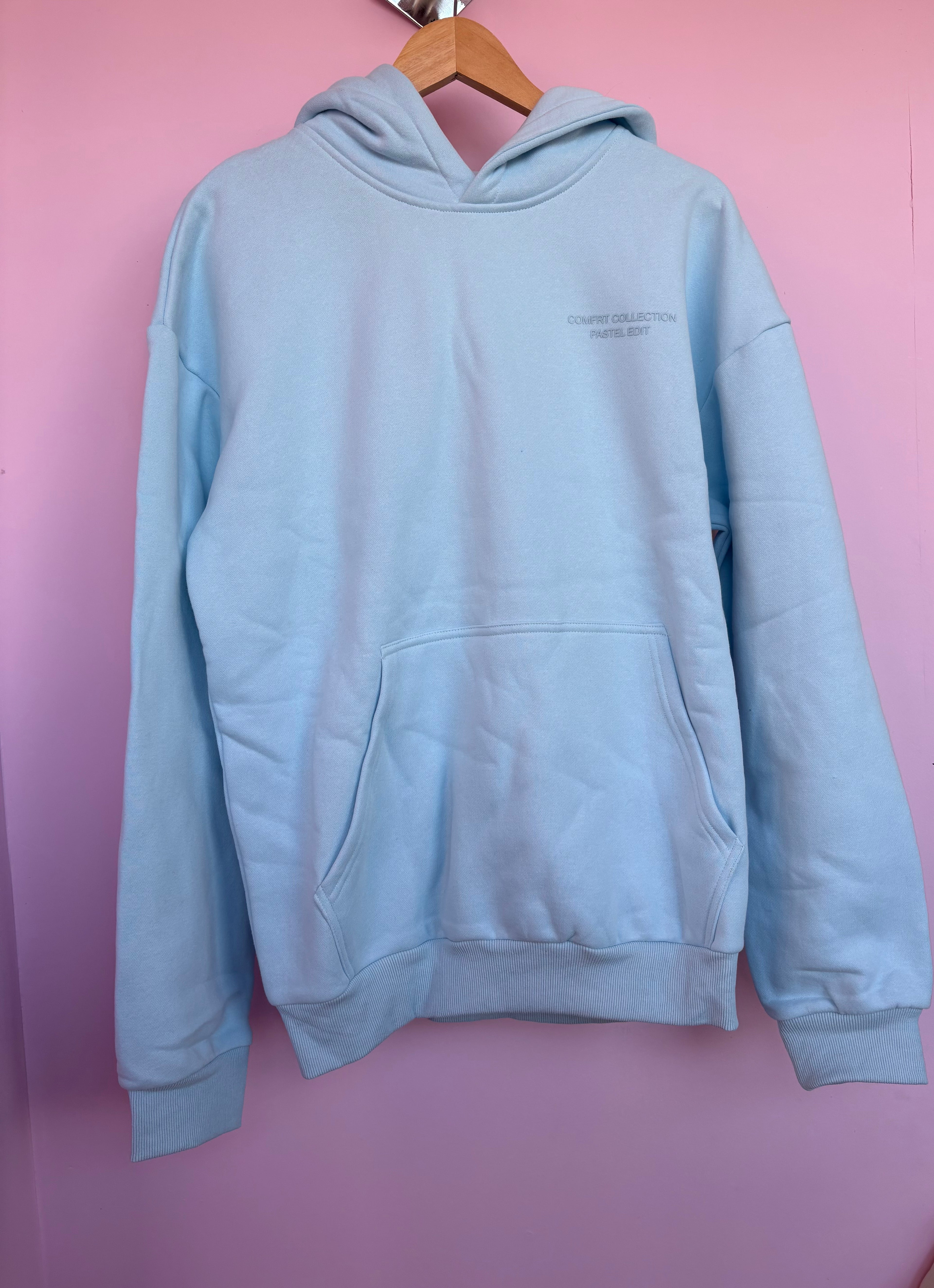 Comfrt hoodie pastel edit m