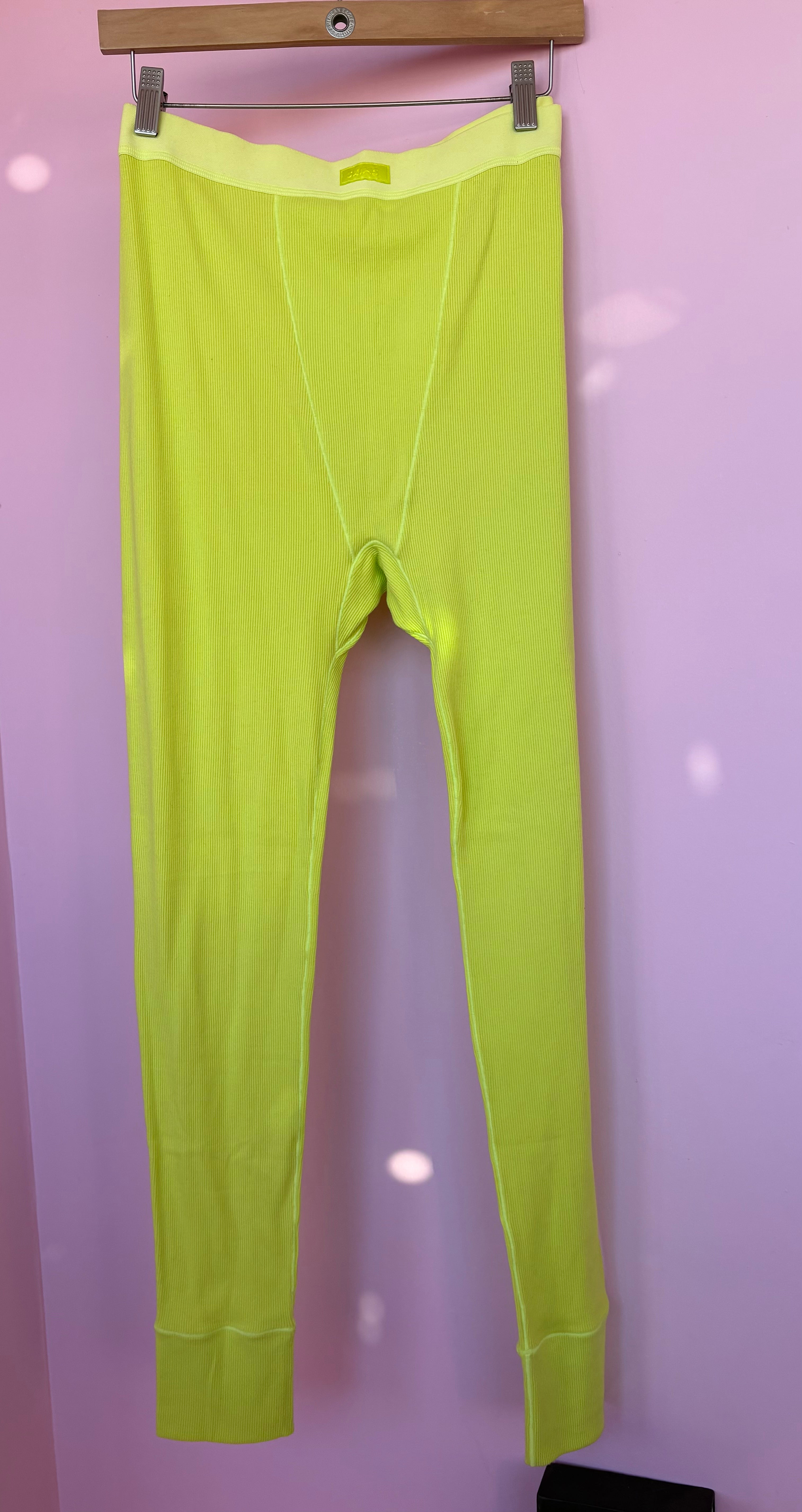 Skims pants L