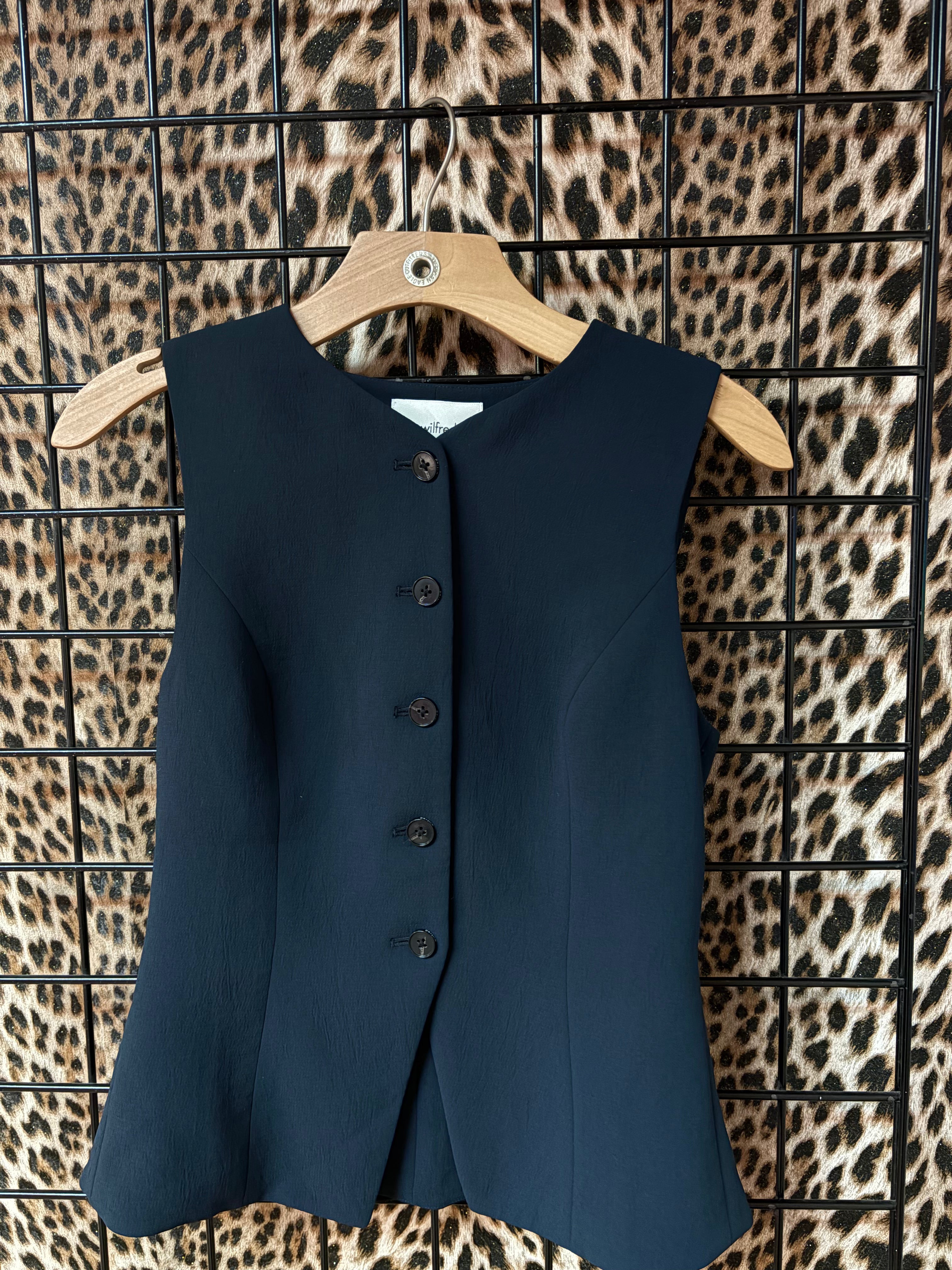 Aritzia Wilfred top 4
