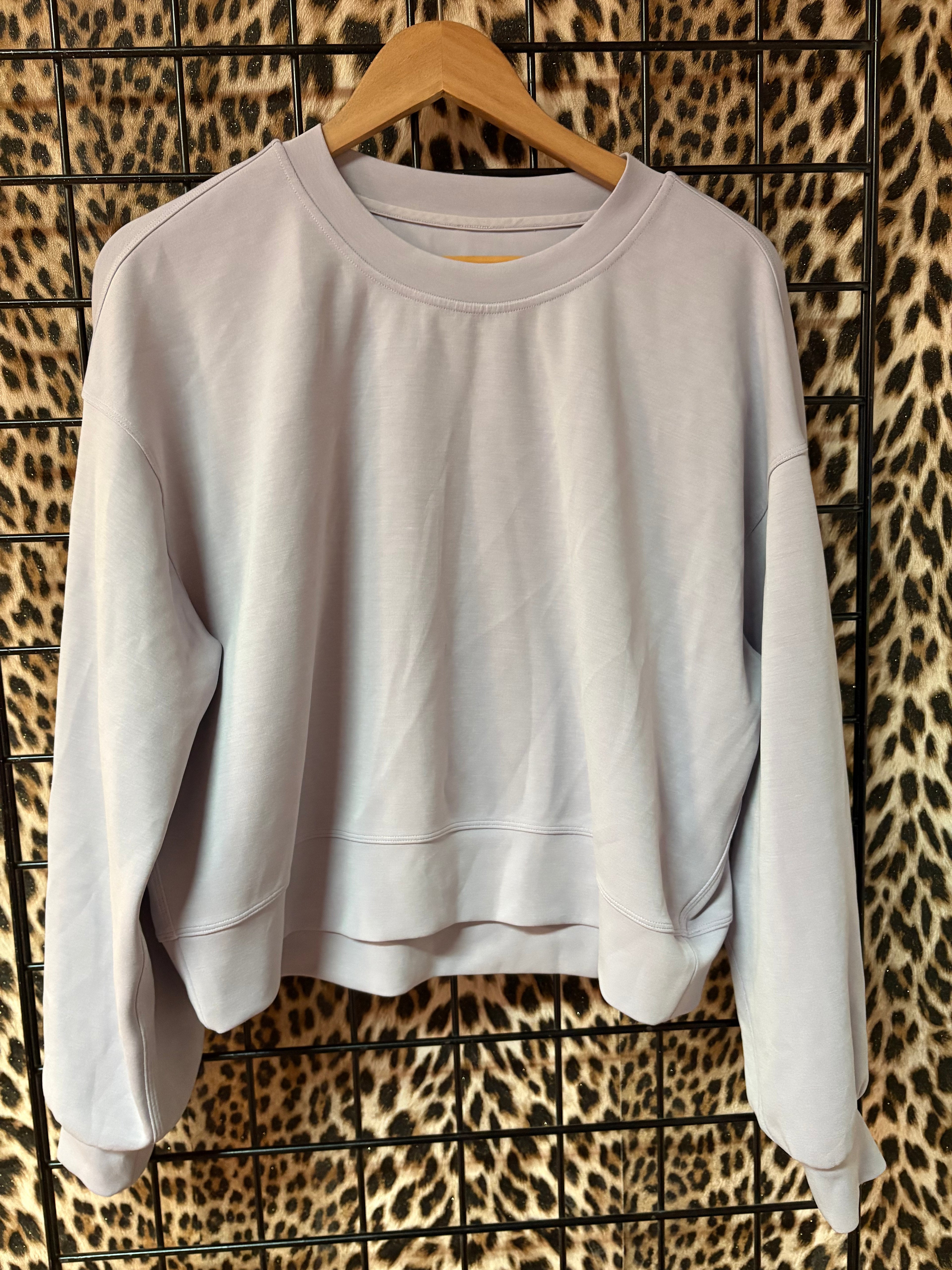 Lululemon crew neck 8