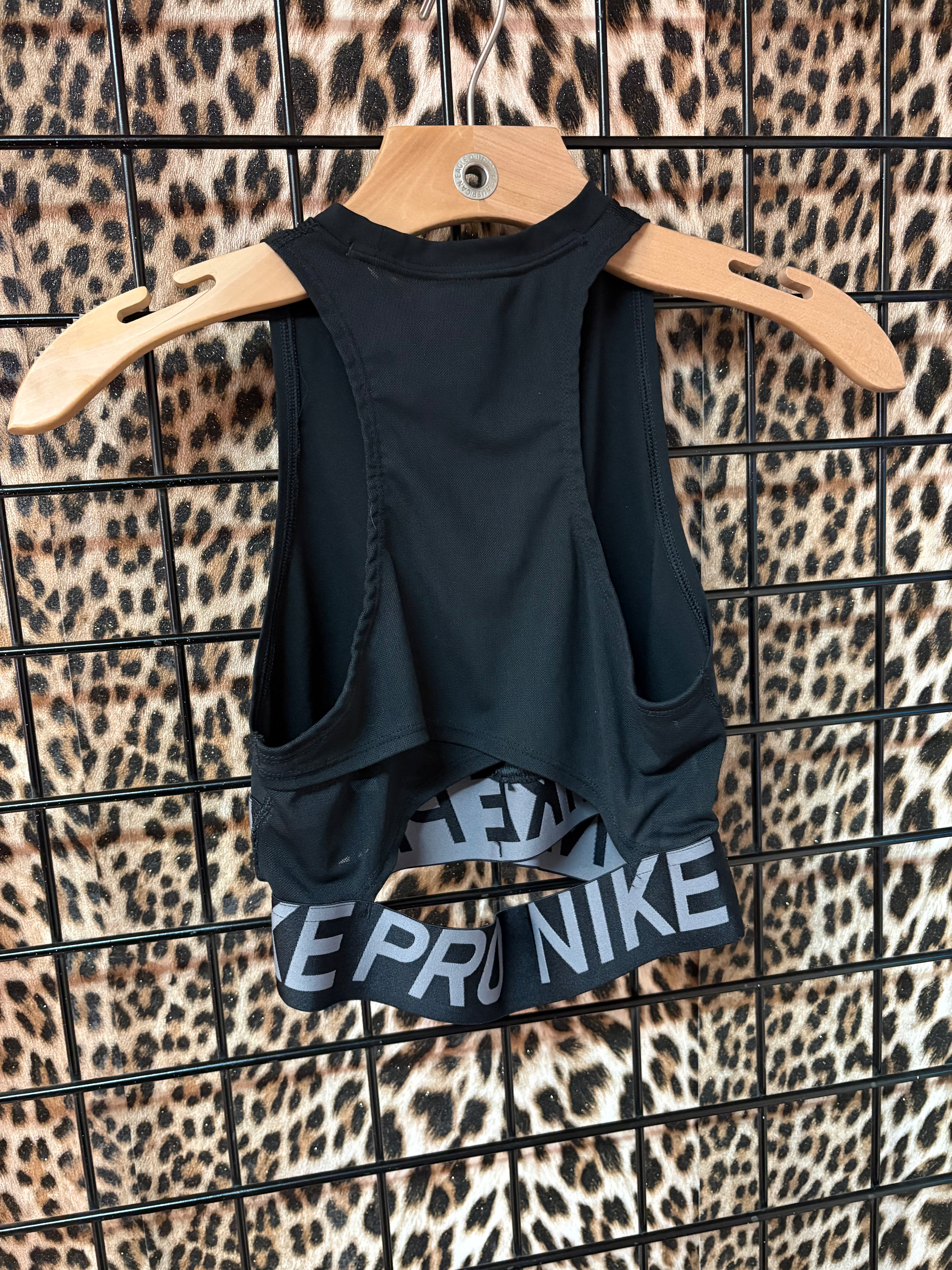 Nike Pro S