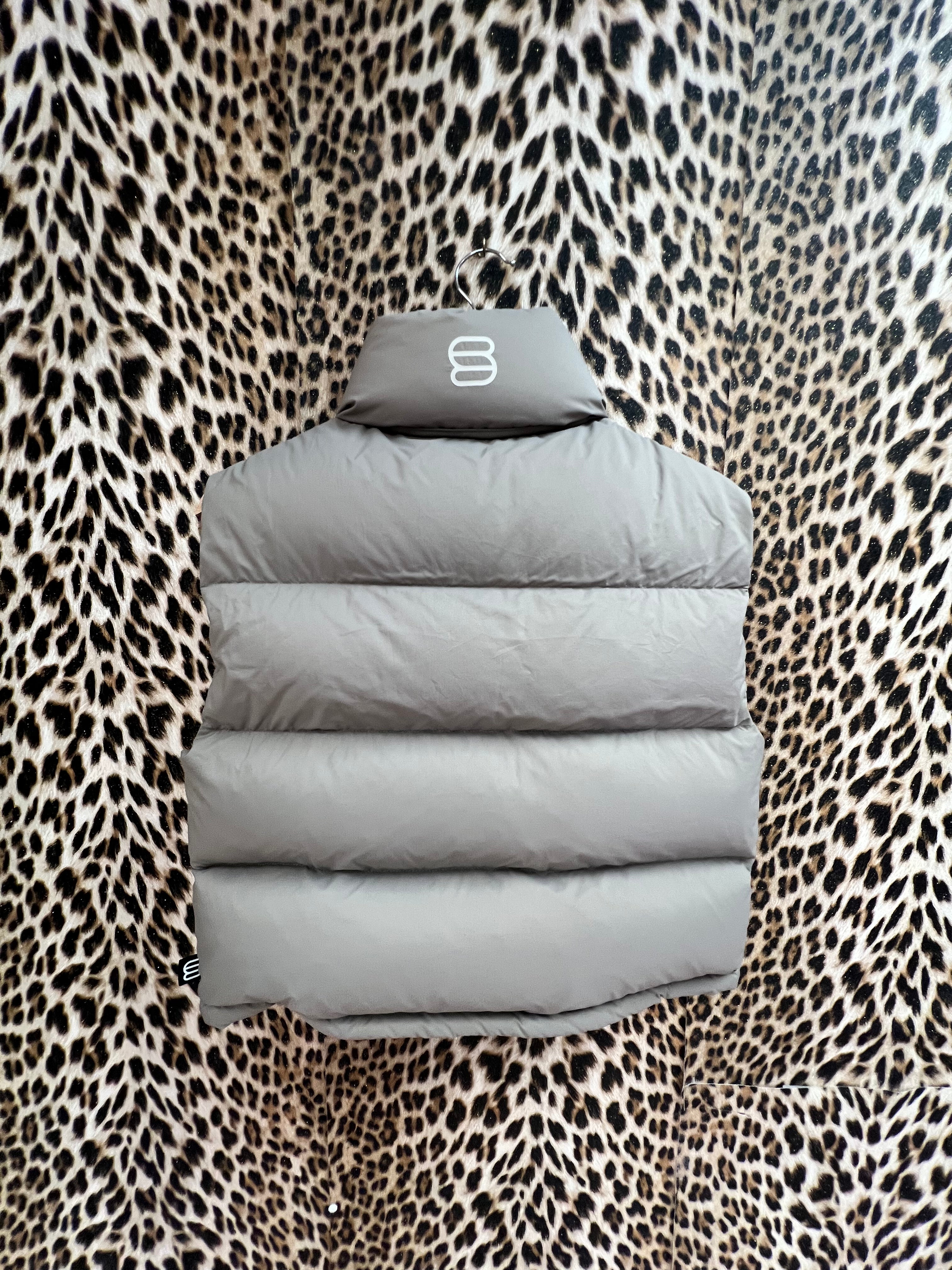 Aritzia The Super Puff Vest