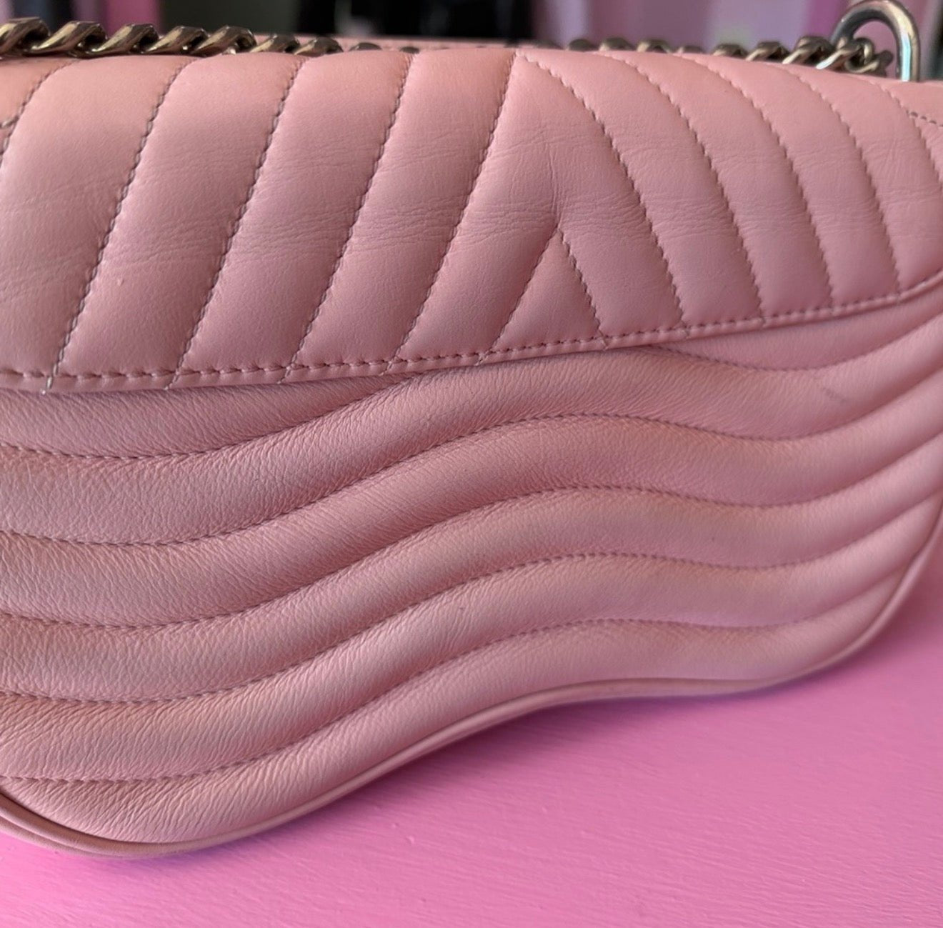 Louis Vuitton New Wave PM - Cool Girl