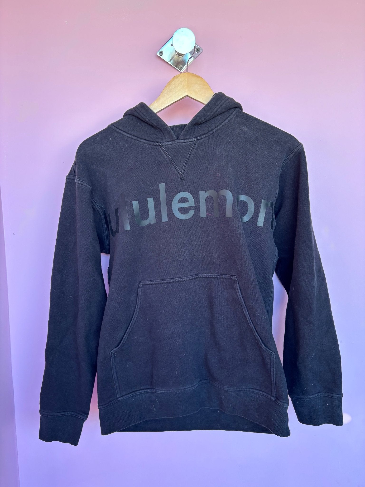 Lululemon hoodie size 4 - Cool Girl