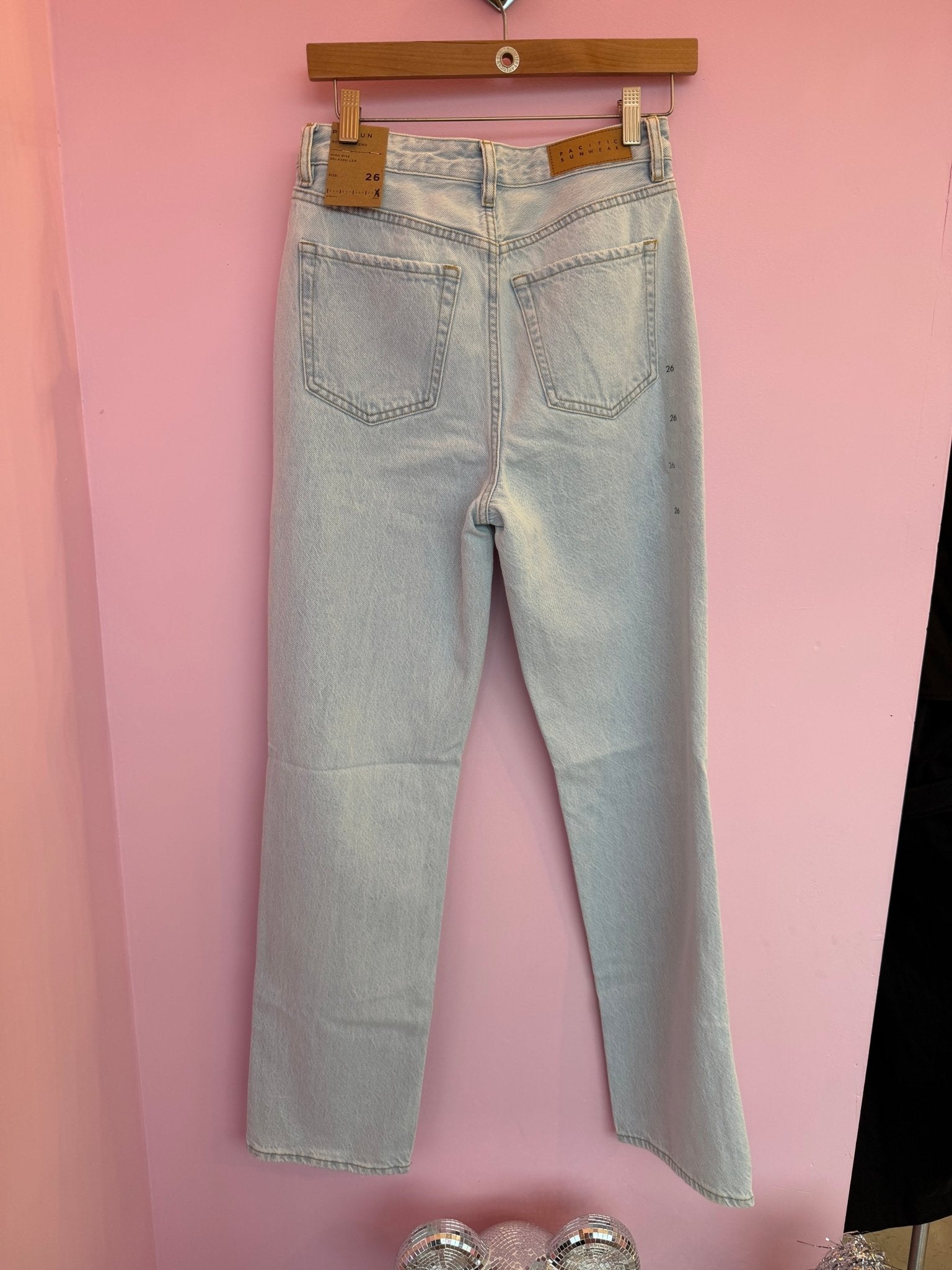 Pacsun 90s Boyfriend size 26 - Cool Girl